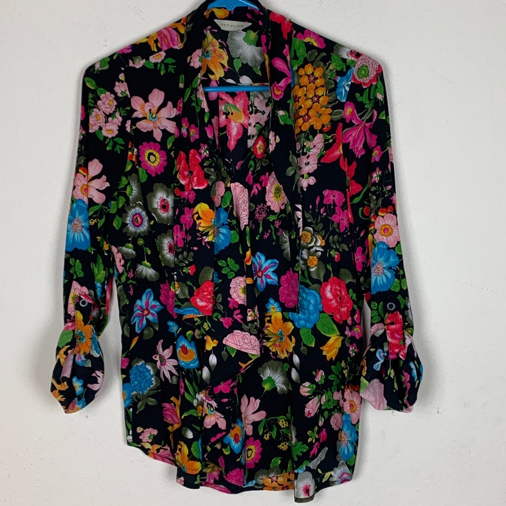 11.1TyLHO-Long Sleeve Blk Floral Blouse sz small